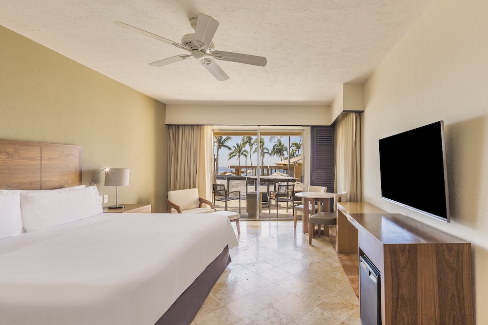Solarium Ocean View, 1 King - Photo 2