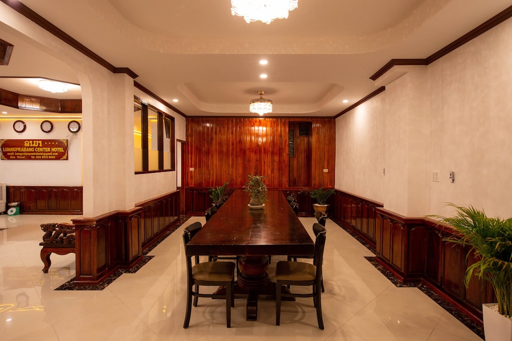 Family Room - Photo 14