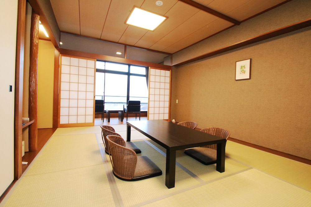 Ocean View Vista Tatami Room, Japanese Dinner, Non Smoking(Adventure World ticket) photo 2