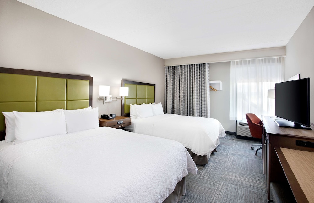 Two Queen Beds, Non-Smoking, Accessible - Photo 2