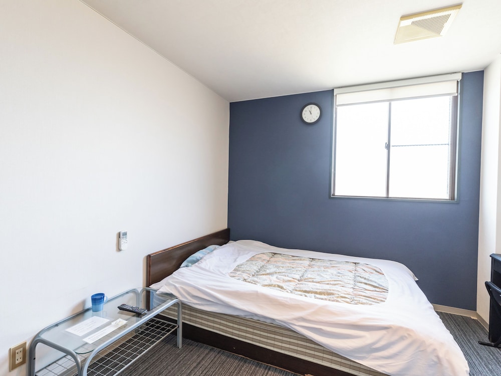 Double Room, Non Smoking - Photo 13