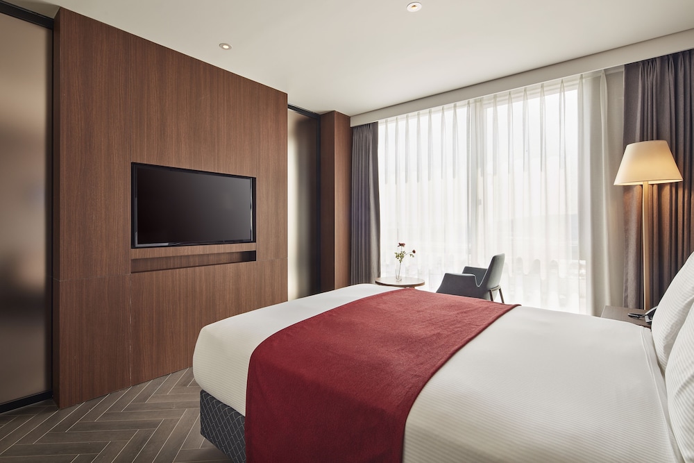 Junior Suite, Multiple Beds, Non Smoking - Photo 6
