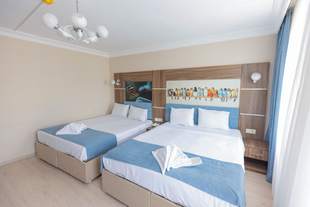 Standard Quadruple Room photo 1
