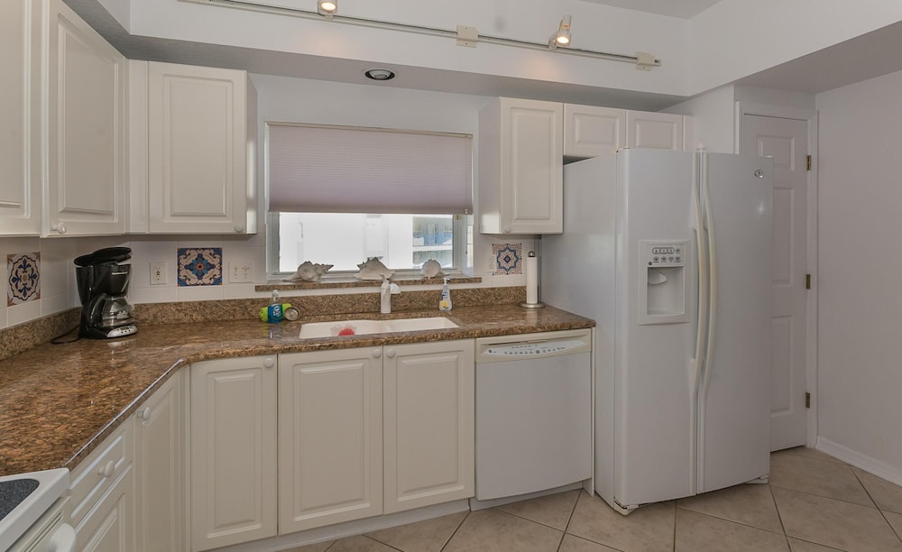 Spacious Corner Unit at Ocean Walk Condo - Close to Amenities - OW6-507, Foto 6