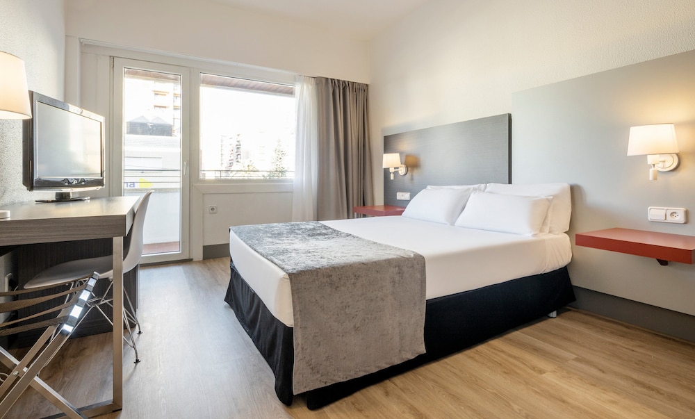 Double Room - Photo 2