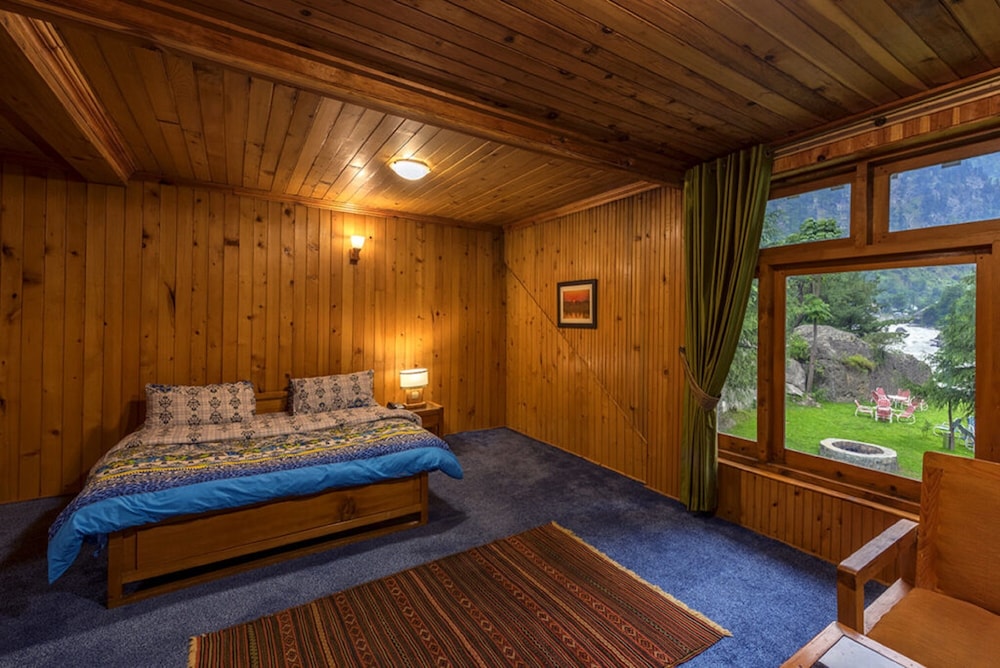 Luxury Twin Room photo 2