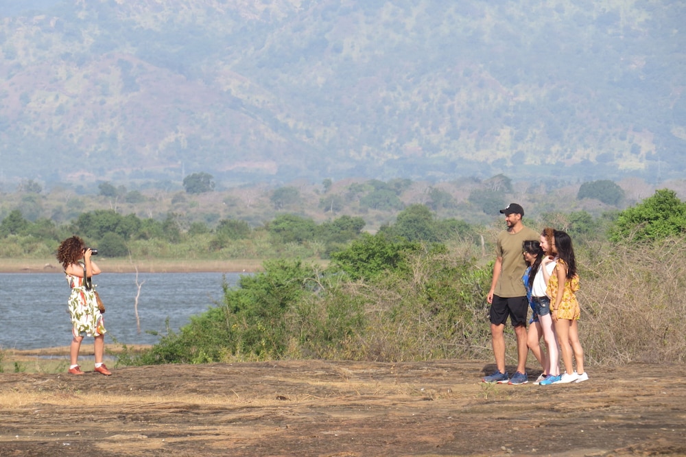 Family glamping bordering Udawalawe with guided bush walk photo 3