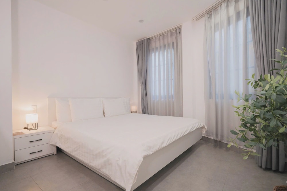 Deluxe Double Room, City View
