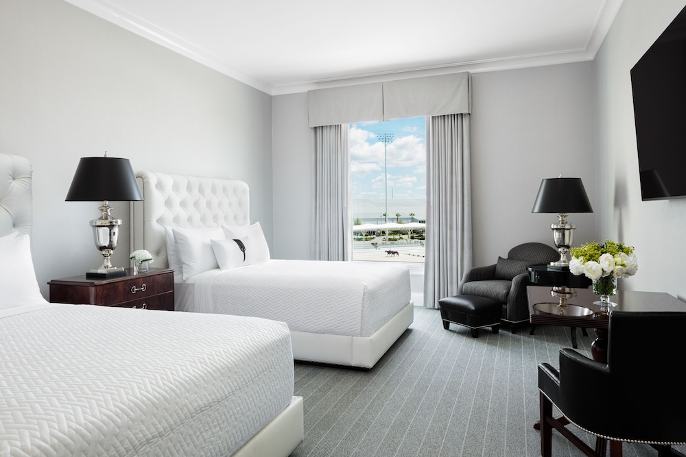 Standard Room, 2 Queen Beds - Photo 4