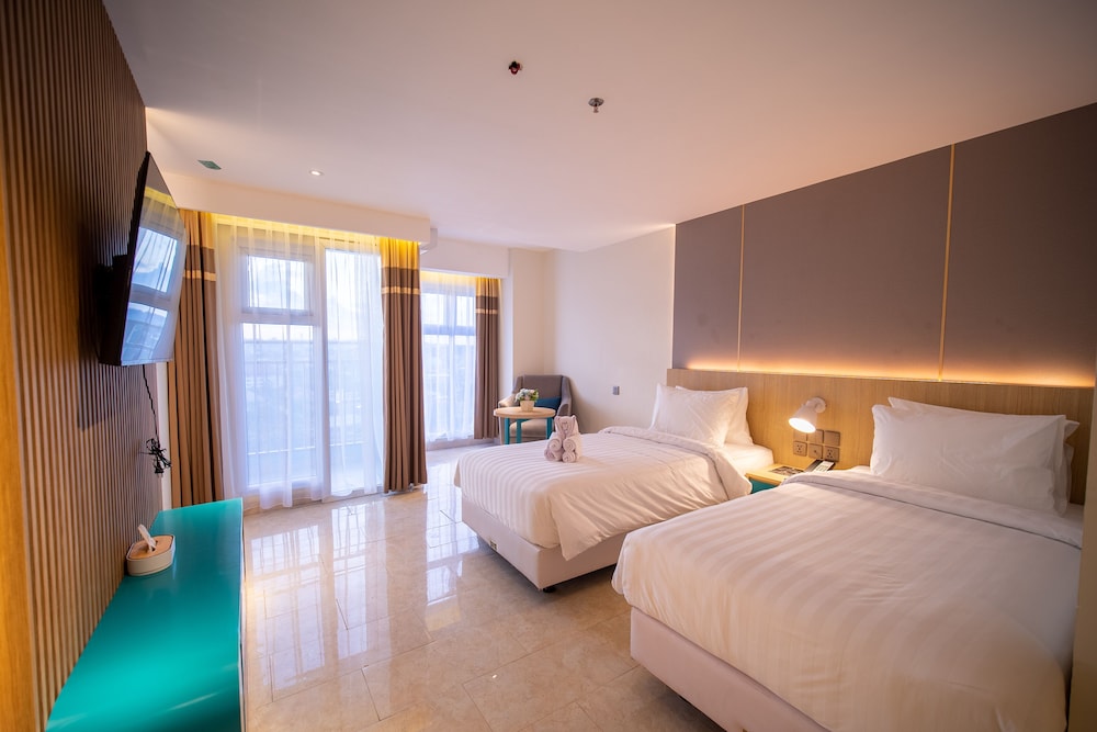Superior Double or Twin Room, Pool View (Free2Tickets to Marquee on 7pool club) - Photo 1