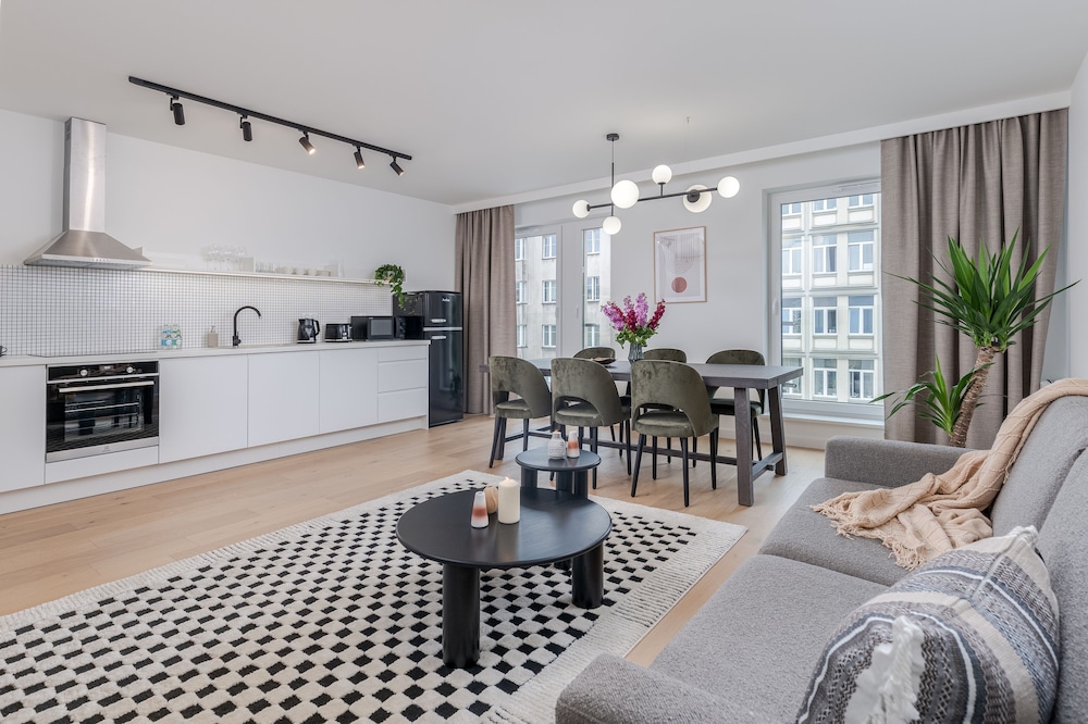 Executive Apartment, 3 Bedrooms - Photo 1