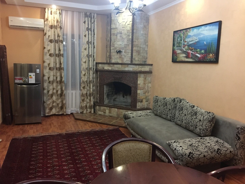 Family Room photo 1