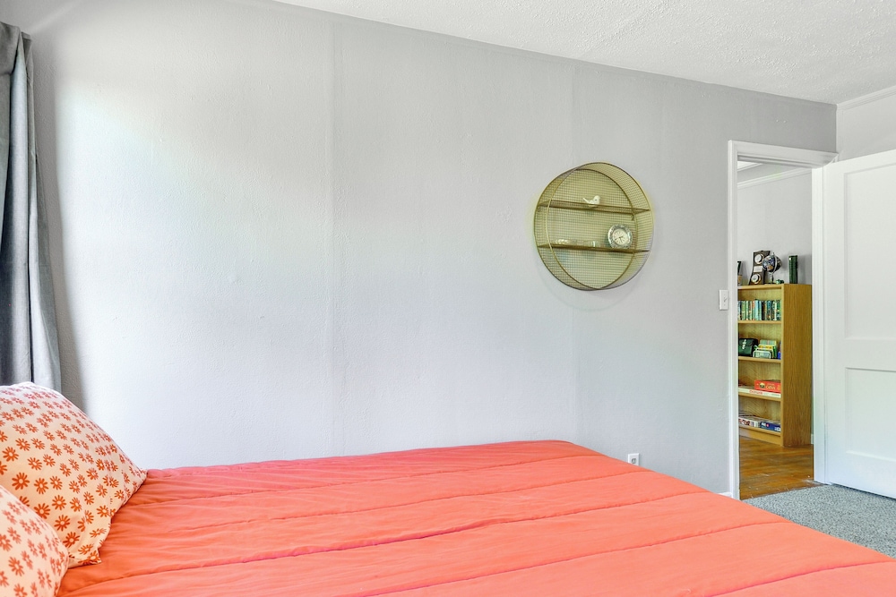 House (2 Bedrooms) photo 2
