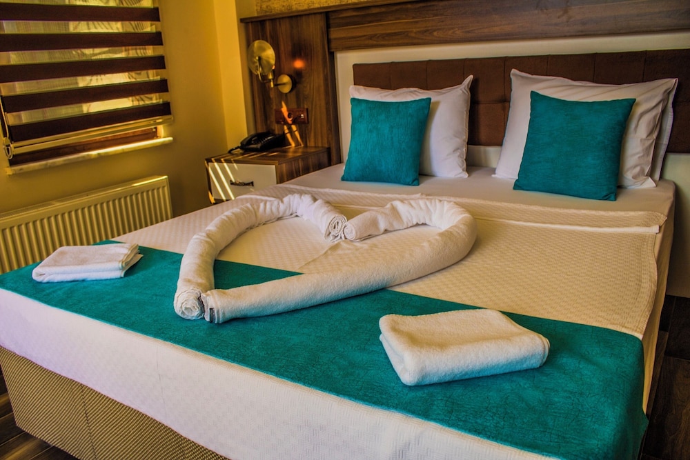 Economy Room, 1 Queen Bed, Garden View photo 1