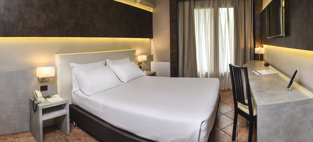 Comfort Room, 1 Double Bed, Non Smoking, Annex Building photo 3