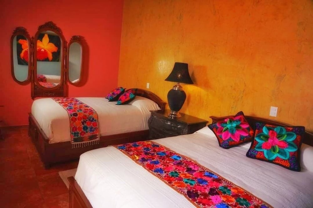 Deluxe Studio Suite