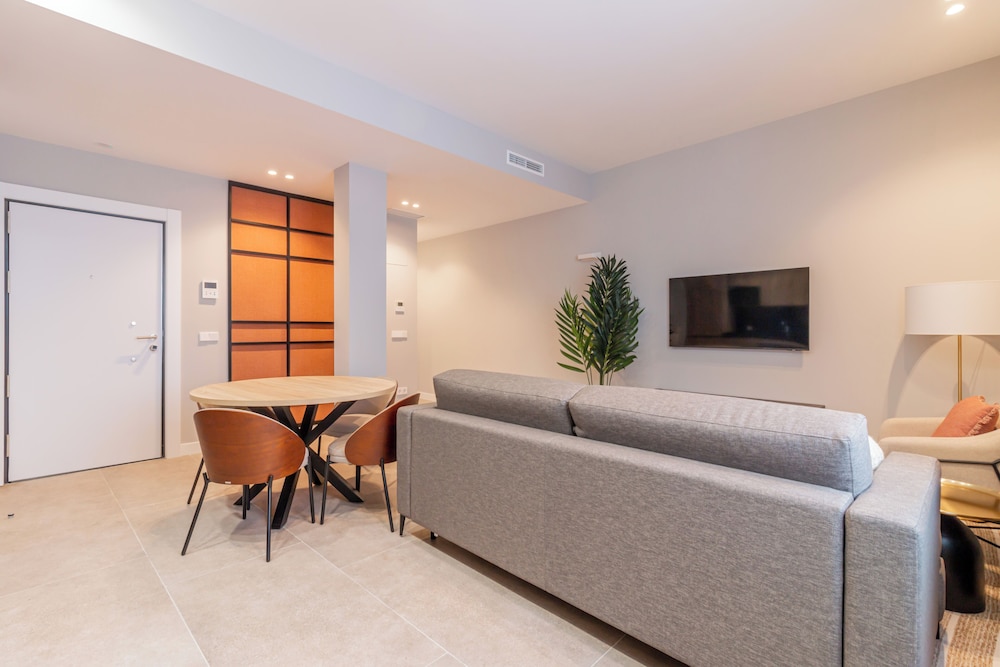 Premium Apartment photo 2
