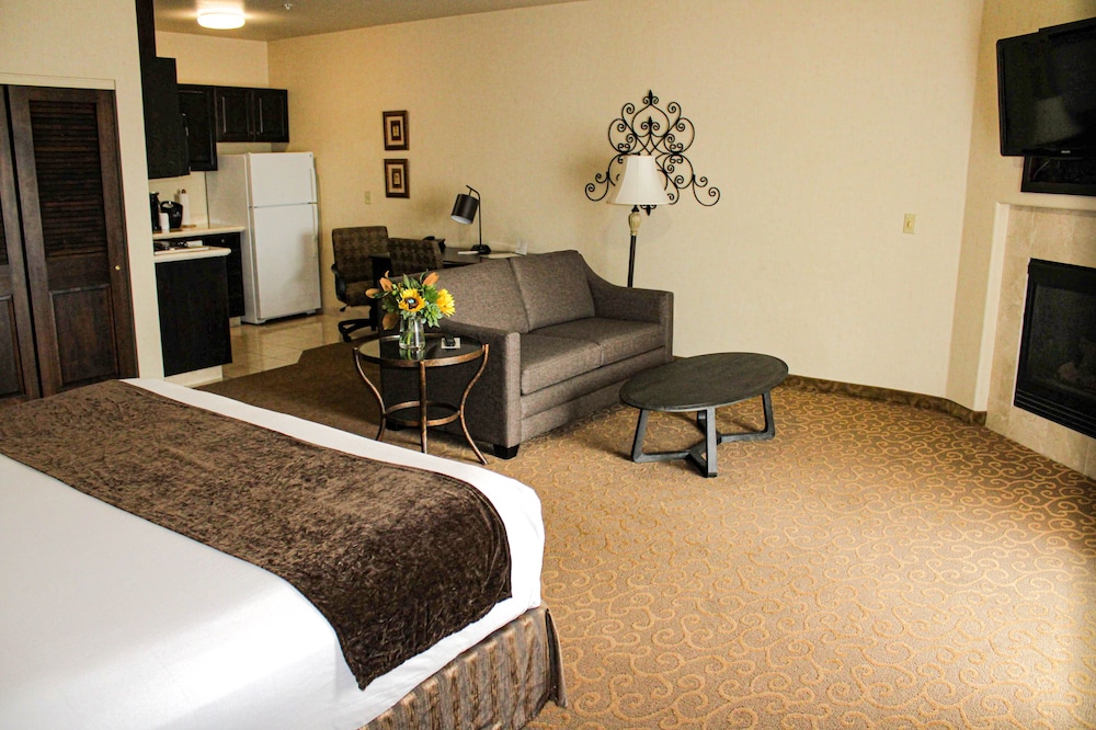 Extended Stay Balcony King Suite Kitchenette photo 1