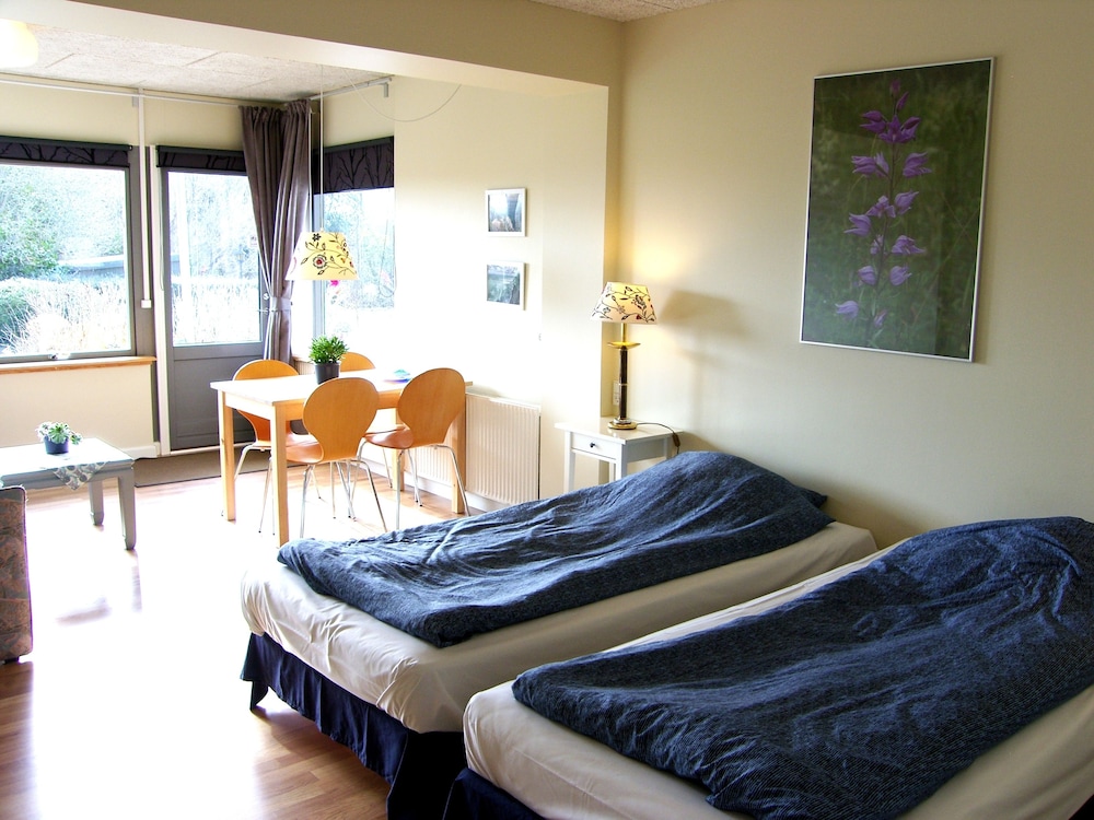 Family Room, Private Bathroom, Garden View photo 3
