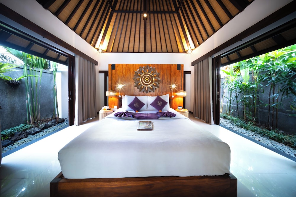 Grand 1 Bedroom Garden View Villa With Private Pool photo 3