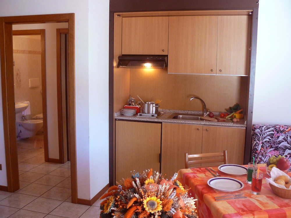 Standard Apartment, 1 Bedroom, Kitchenette photo 2