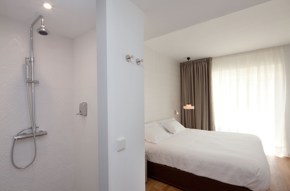 Double Room Single Use, Balcony - Photo 1