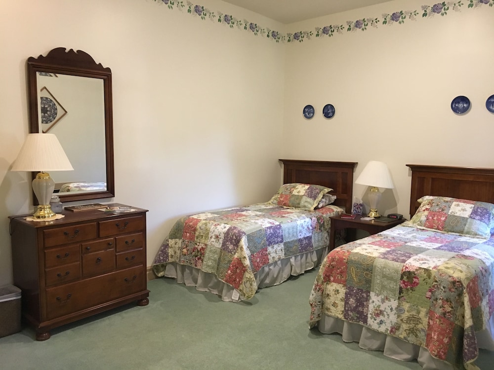 Lilac Room