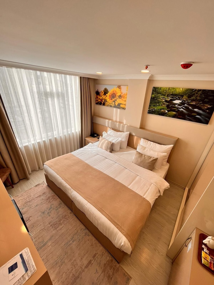 Premium Room - Photo 4