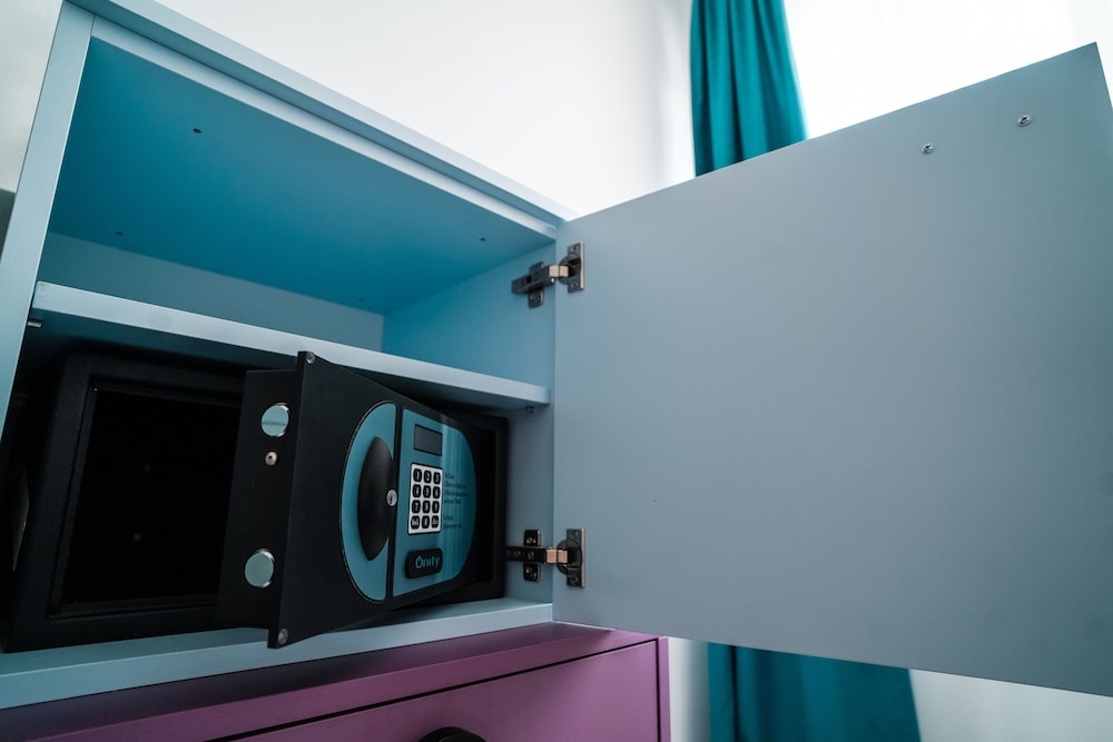 Standard Triple Room with Air-condition - Photo 4
