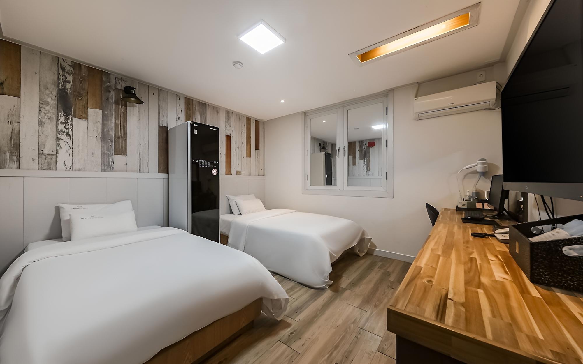 Room (Twin room (single + single/styler equ) - Photo 1