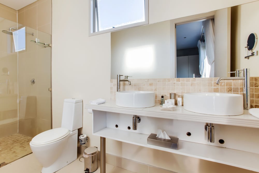 Balcony en-suite room - Photo 3
