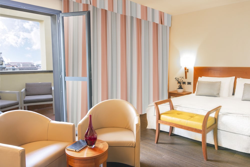 Junior Suite, Balcony - Photo 1