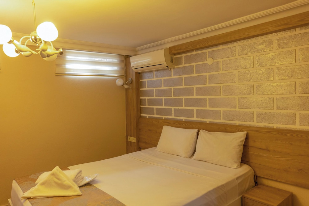Economy Double Room photo 3