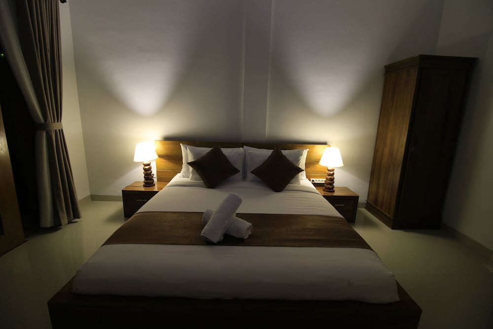 Standard Room, 1 King Bed