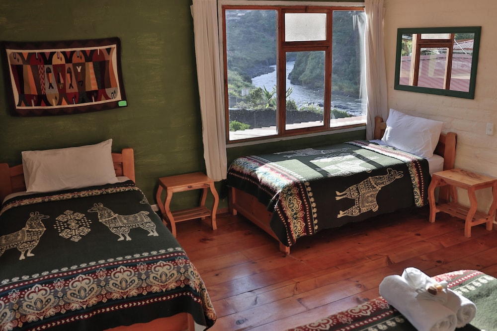 Standard Triple Room, 1 Bedroom, Mountain View photo 1