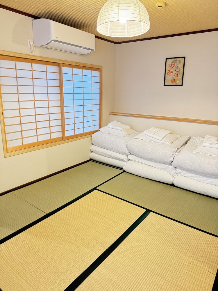 Triple room for 2-3 people with Private Bathroom, Non Smoking photo 1