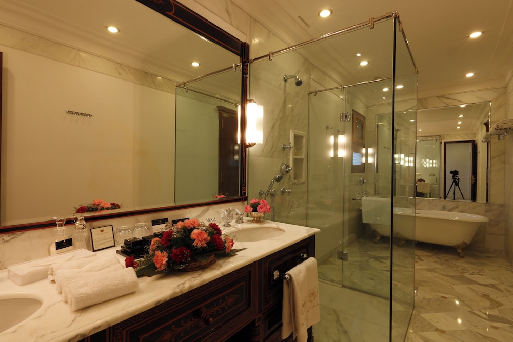 Superior Double or Twin Room, 1 Bedroom - Photo 5