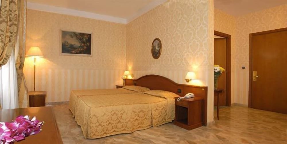 Superior Double Room, Park View photo 2