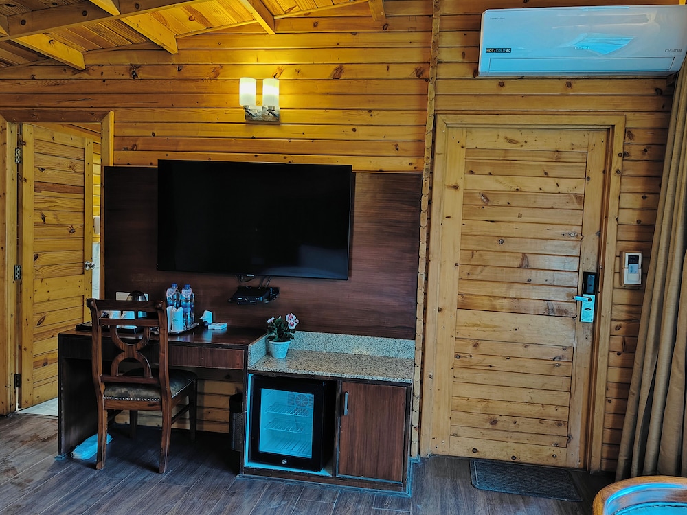 Super Deluxe Cottage photo 3