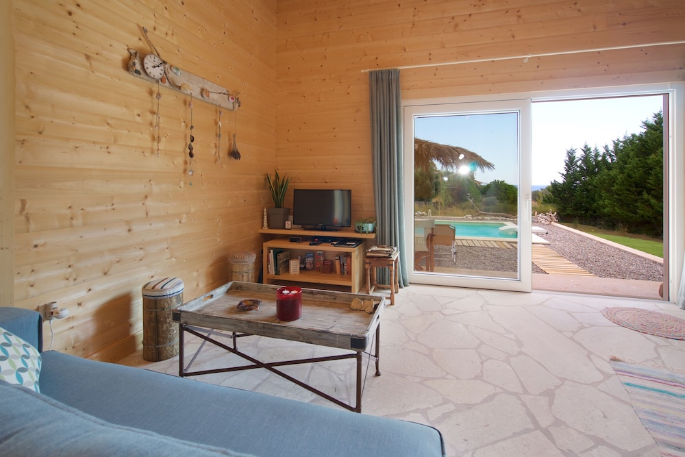 Signature Villa, Private Pool, Partial Sea View photo 2