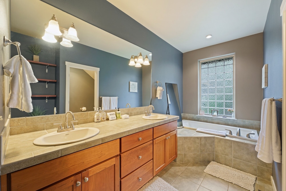 Townhome, 3 Bedrooms photo 3
