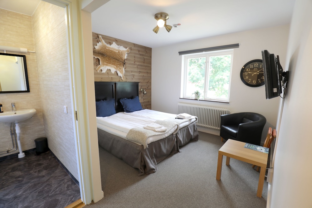 Double or Twin Room photo 2