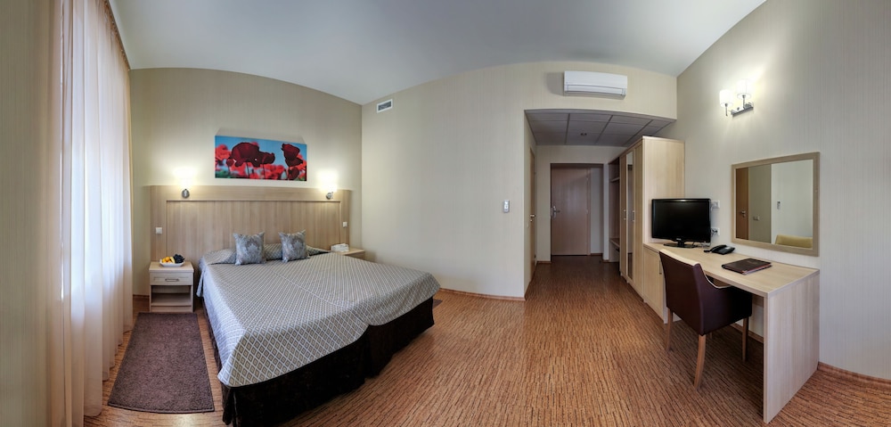 Superior Twin Room photo 3