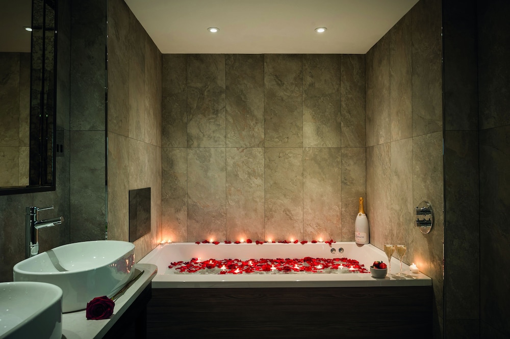 Eden Suite photo 3