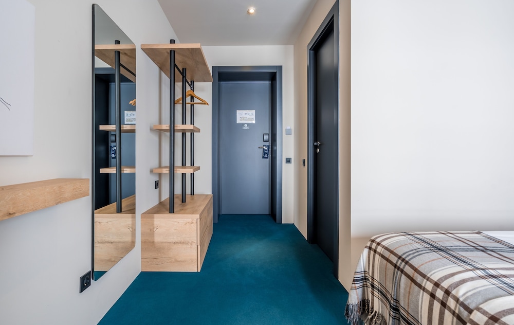 Standard Double or Twin Room photo 2