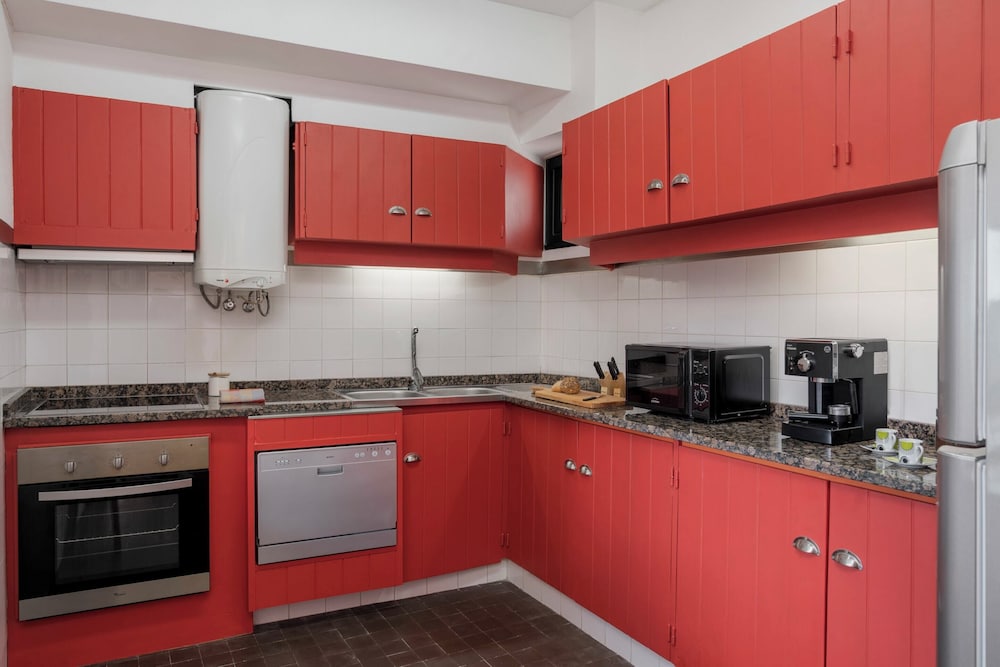 Basic Apartment, Multiple Beds, Sea View photo 2