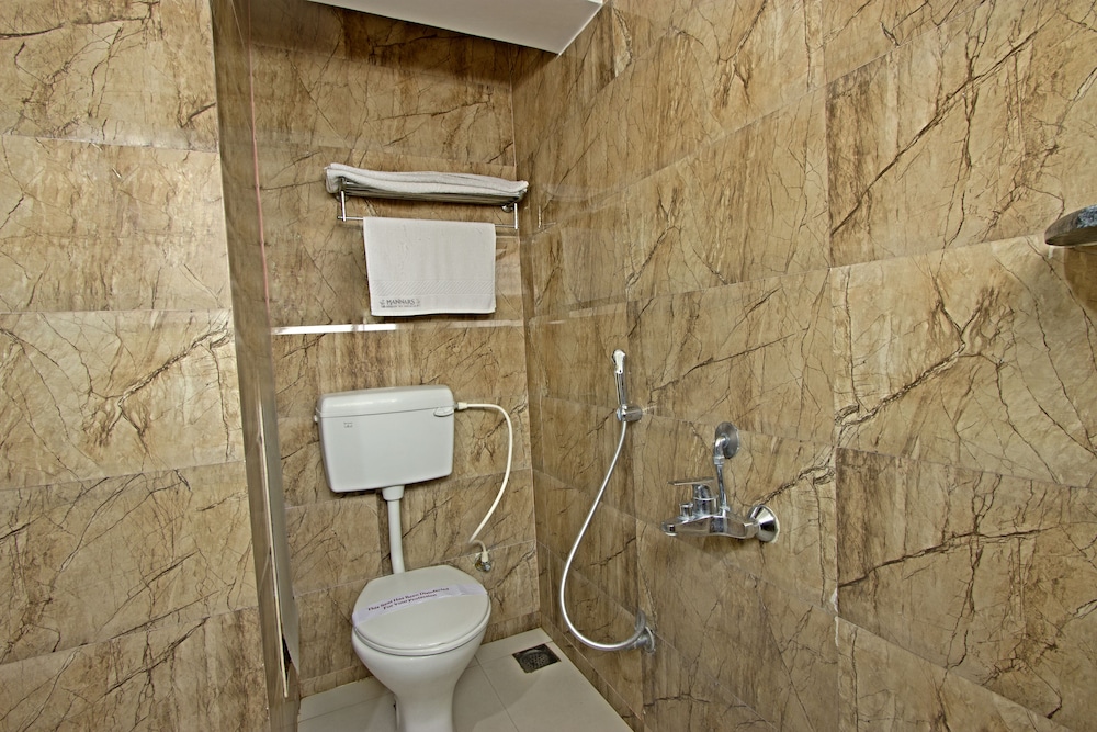 Deluxe Double Room (With A/C) photo 3