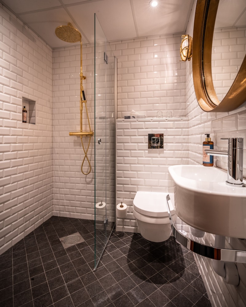 Captain´s Family Room (no window)