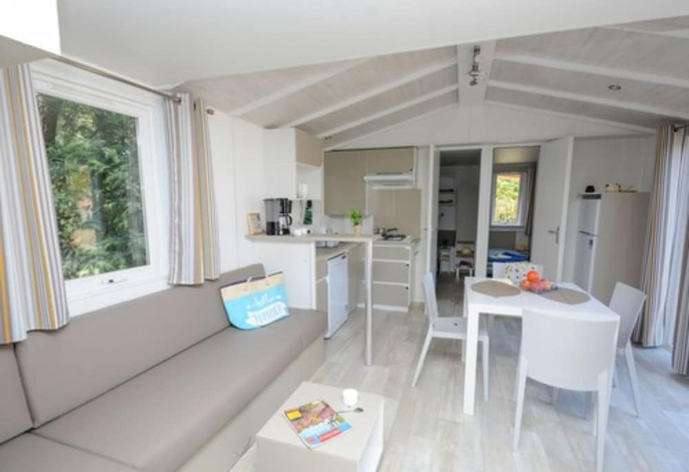 Mobile Home, 3 Bedrooms