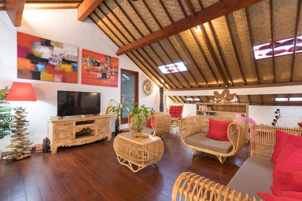 Luxury Villa, 4 Bedrooms, Pool View - Photo 6